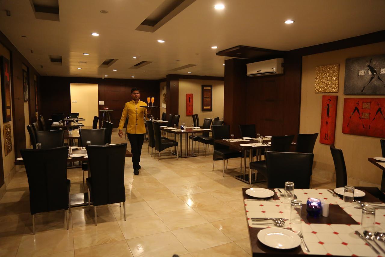 Hotel Md'S Continental Джорхат Екстер'єр фото